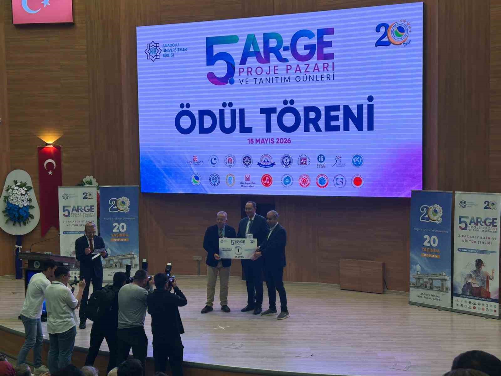 mtu-nun-yapay-zeka-destekli-deprem-projesi-turkiye-birincisi-oldu