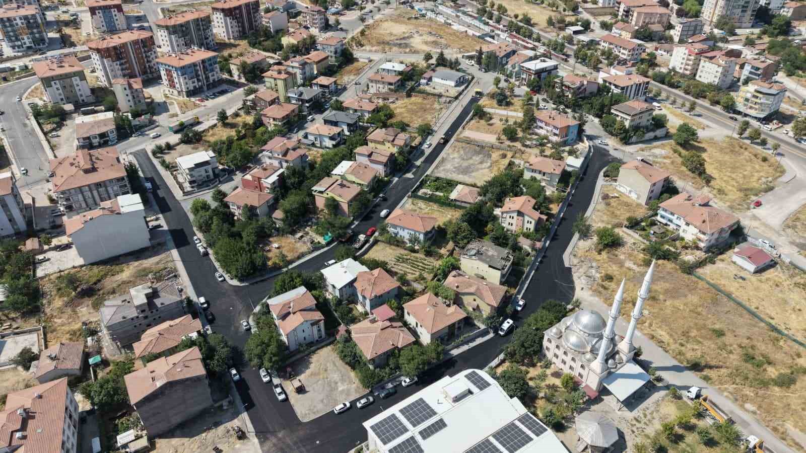 battalgazi-de-yollar-asfaltla-yenileniyor
