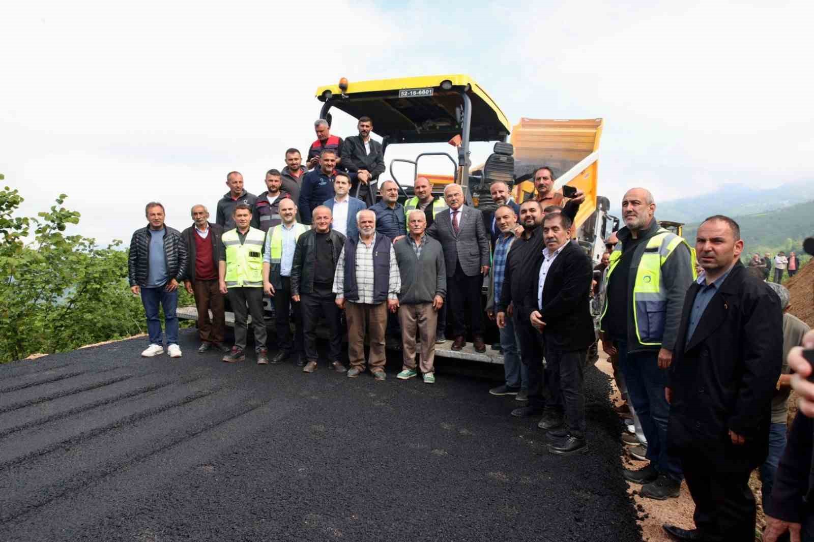 ordu-da-3-ilceyi-ilgilendiren-yolda-sicak-asfalt-calismasi