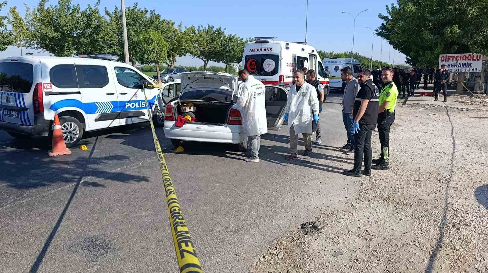 sanliurfa-da-otomobile-silahli-saldiri-1-olu-1-yarali