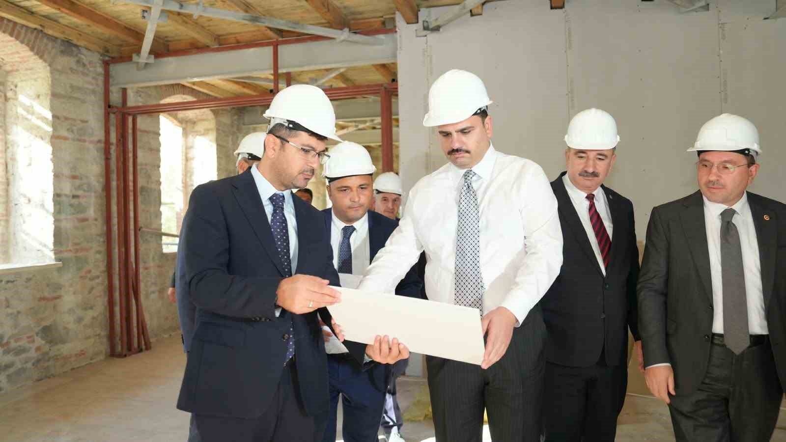 ak-parti-li-inan-dan-ozgur-ozel-e-tarihi-un-fabrikasi-cagrisi-izmirlilerden-ozur-dilemeliler
