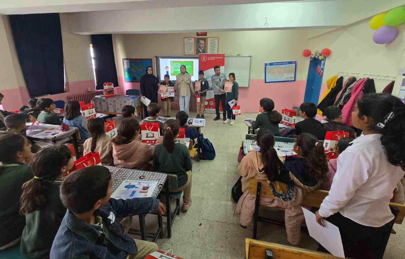 ahlat-ta-kultur-koruyuculari-etkinlikleriyle-gelecege-miras-bilinci-asilaniyor