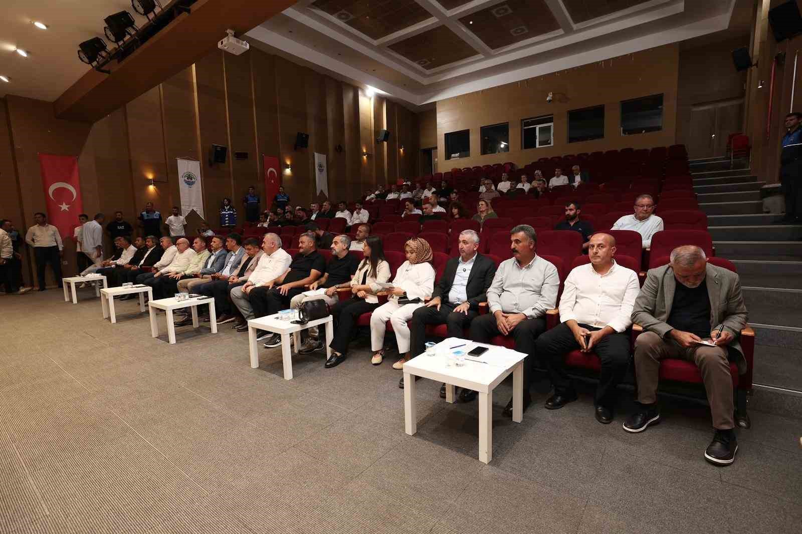 dilovasi-nda-birinci-sinif-ve-ihtiyac-sahibi-ogrencilere-kirtasiye-destegi