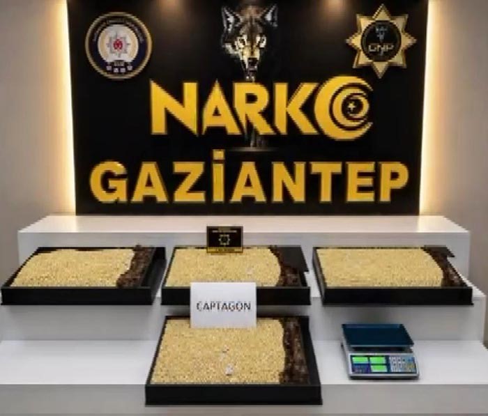 gaziantep-te-sanayi-tipi-mutfak-araclarina-gizlenmis-400-bin-captagon-hap-ele-gecirildi