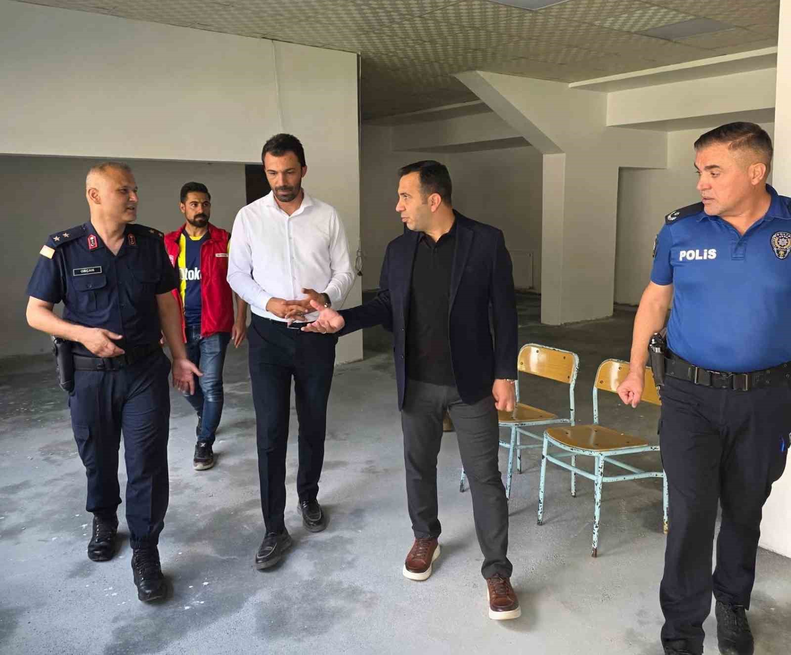 kaymakam-algin-golbasi-genclik-merkezini-ziyaret-etti