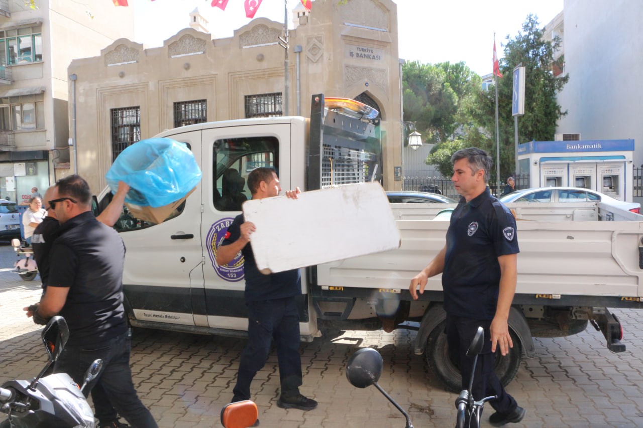 edremit-te-kaldirim-isgallerine-zabita-denetimi