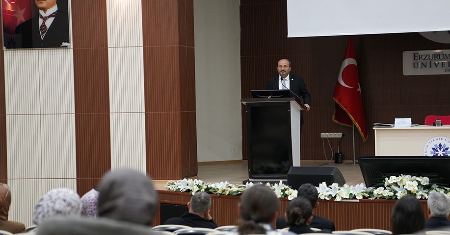 etu-de-terorsuz-turkiye-tarihsel-surec-demokratiklesme-ve-hukuk-devleti-paneli-duzenlendi