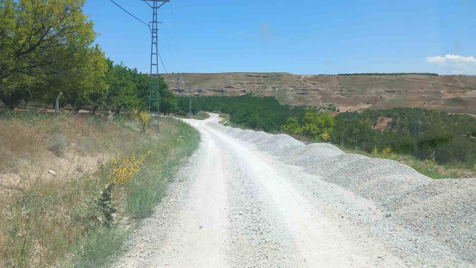 akcadag-in-yol-agi-gucleniyor