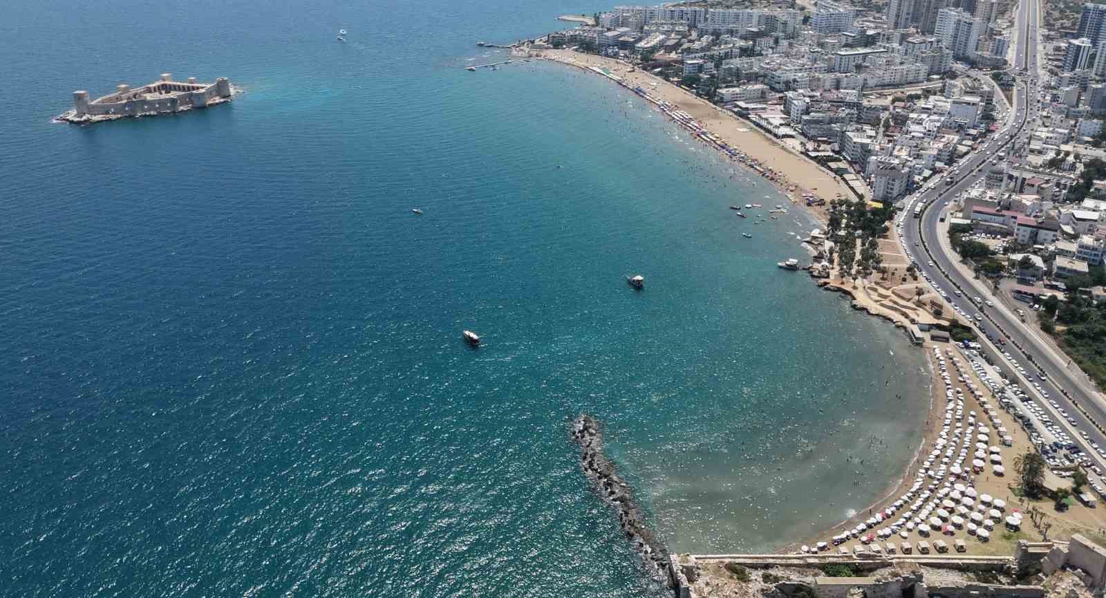 serinlemek-isteyenler-plajlari-doldurdu