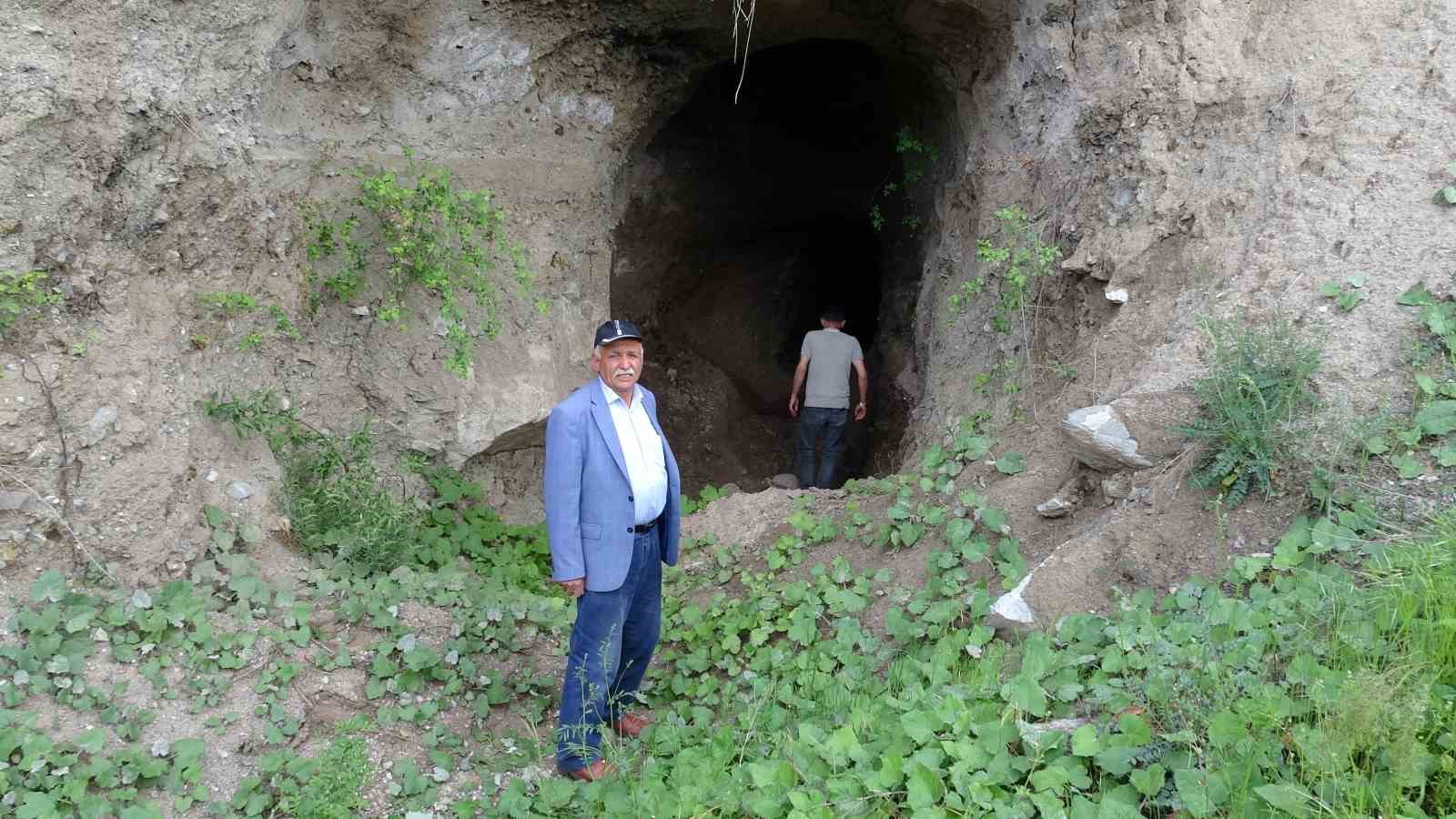 uc-yilda-kazildi-yarim-asirdir-bahceleri-suluyor