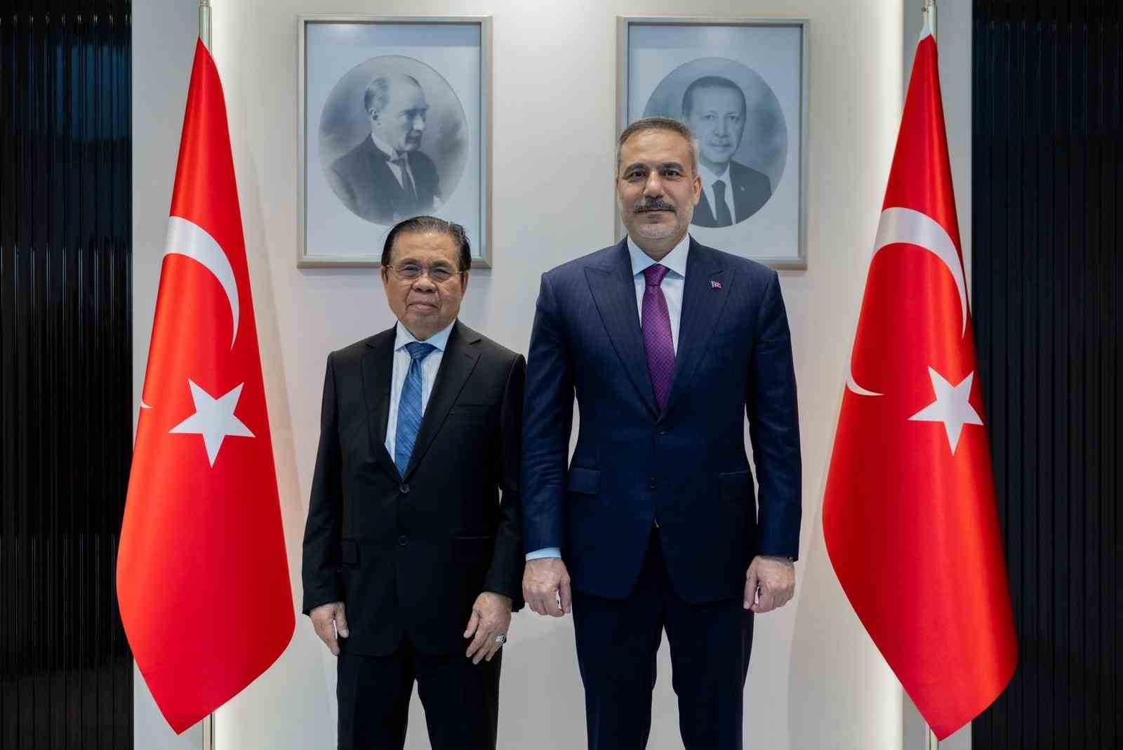 bakan-fidan-moro-islam-kurtulus-cephesi-lideri-ibrahim-i-kabul-etti
