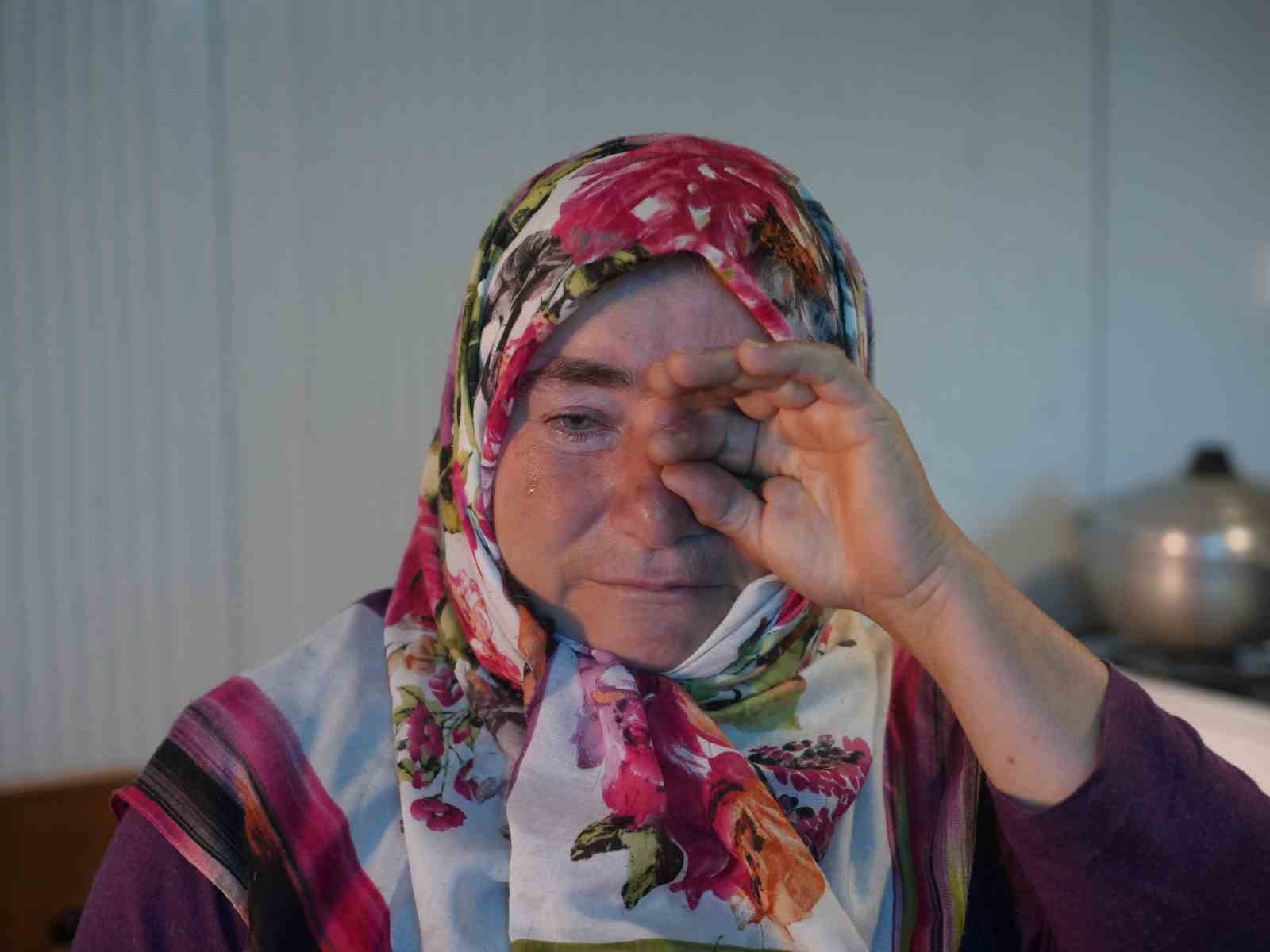 evleri-kule-dondu-yardim-parasiyla-ev-yaptirmak-isterken-konteynere-mahkum-oldular
