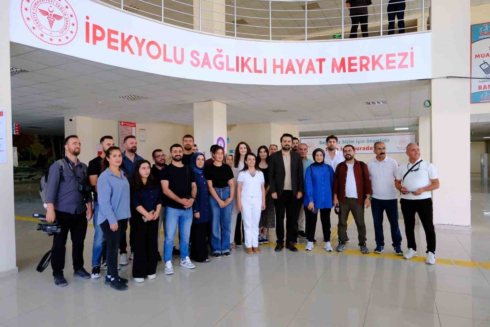 van-da-saglikli-hayat-merkezi-tanitildi-hastalanmadan-sagliga-yatirim-yapalim