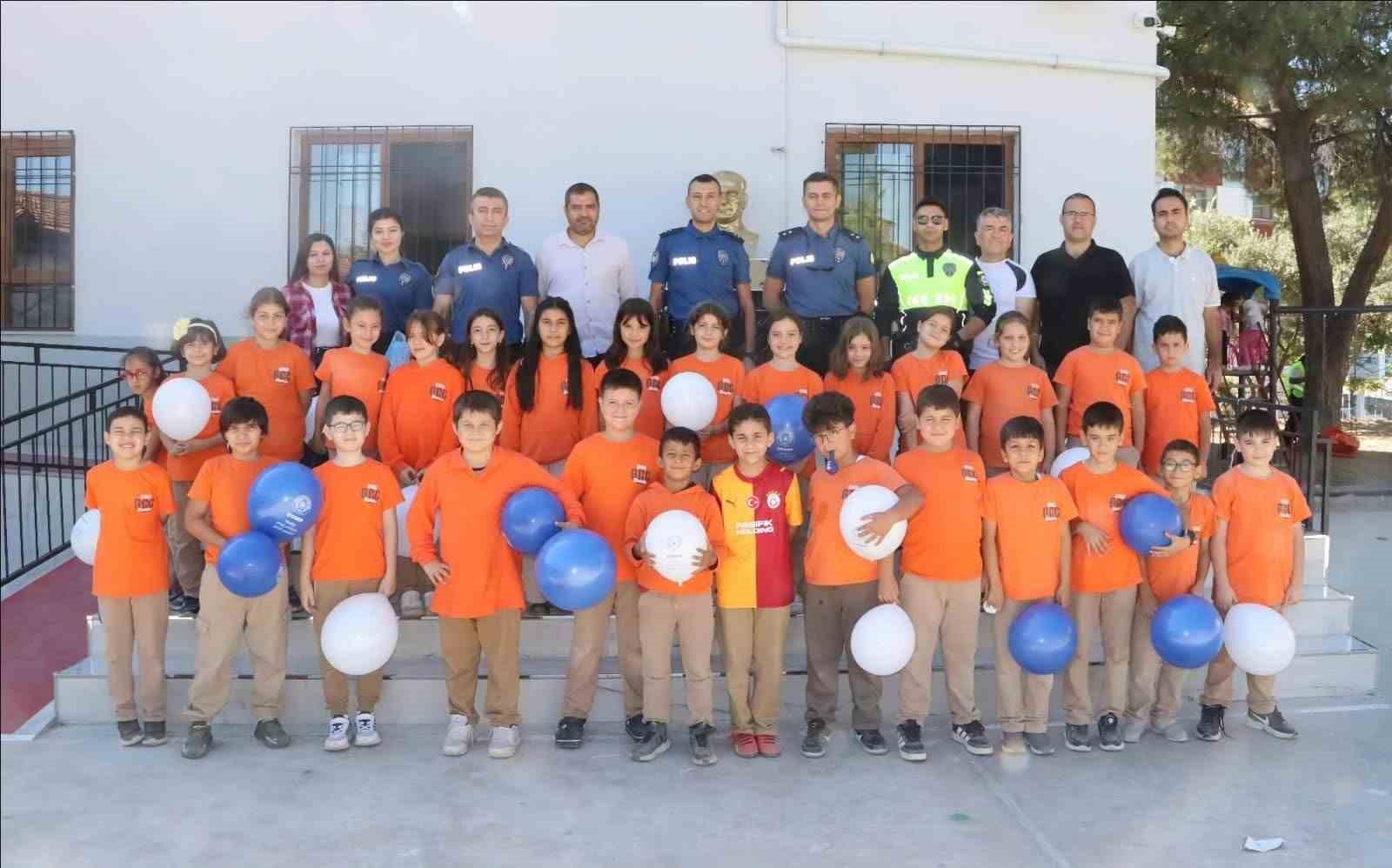polislerden-losemiyi-yenen-talha-ya-moral-ziyareti