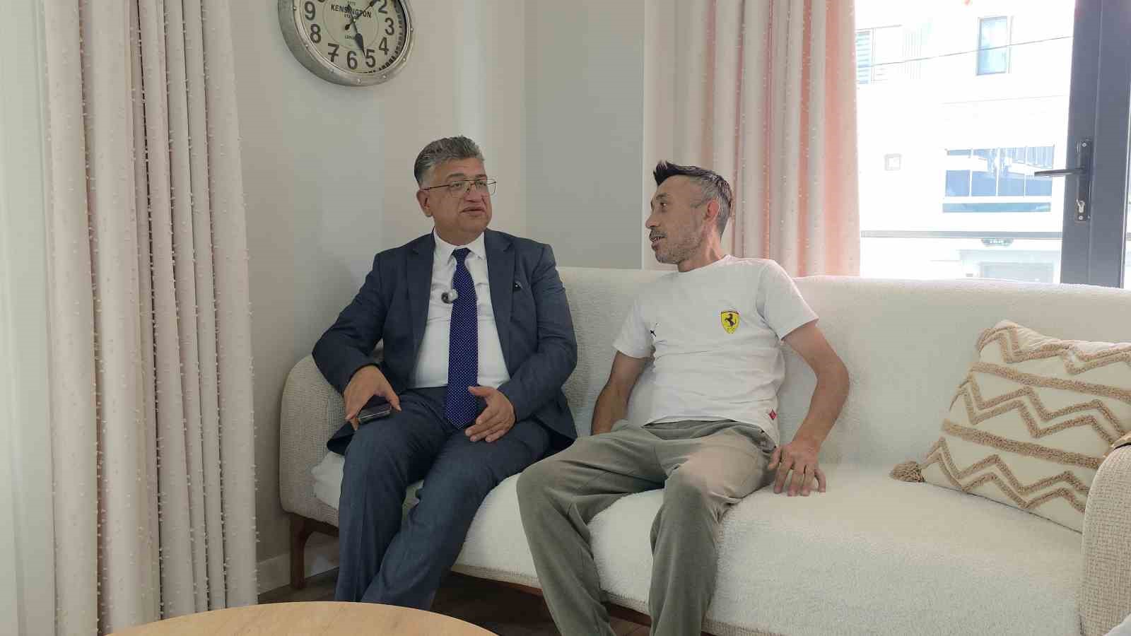 rektor-kiziltoprak-tan-18-yil-sonra-yeniden-uyuyabilen-gazi-mehmet-tufek-e-anlamli-ziyaret