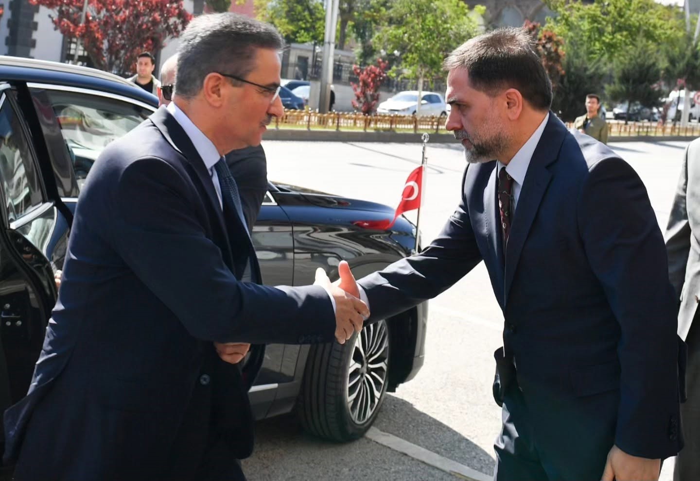 vali-barus-tan-yakutiye-belediyesi-ne-calisma-ziyareti