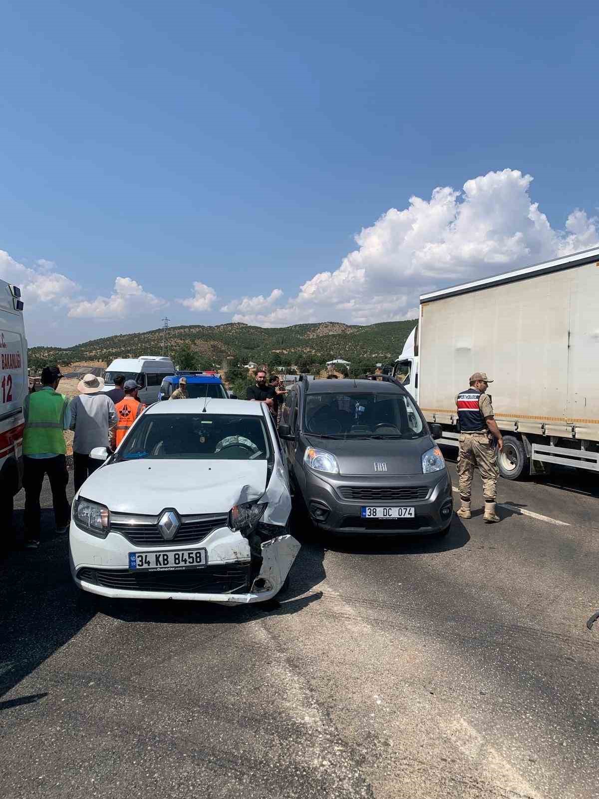 bingol-iki-arac-carpisti-2-yarali