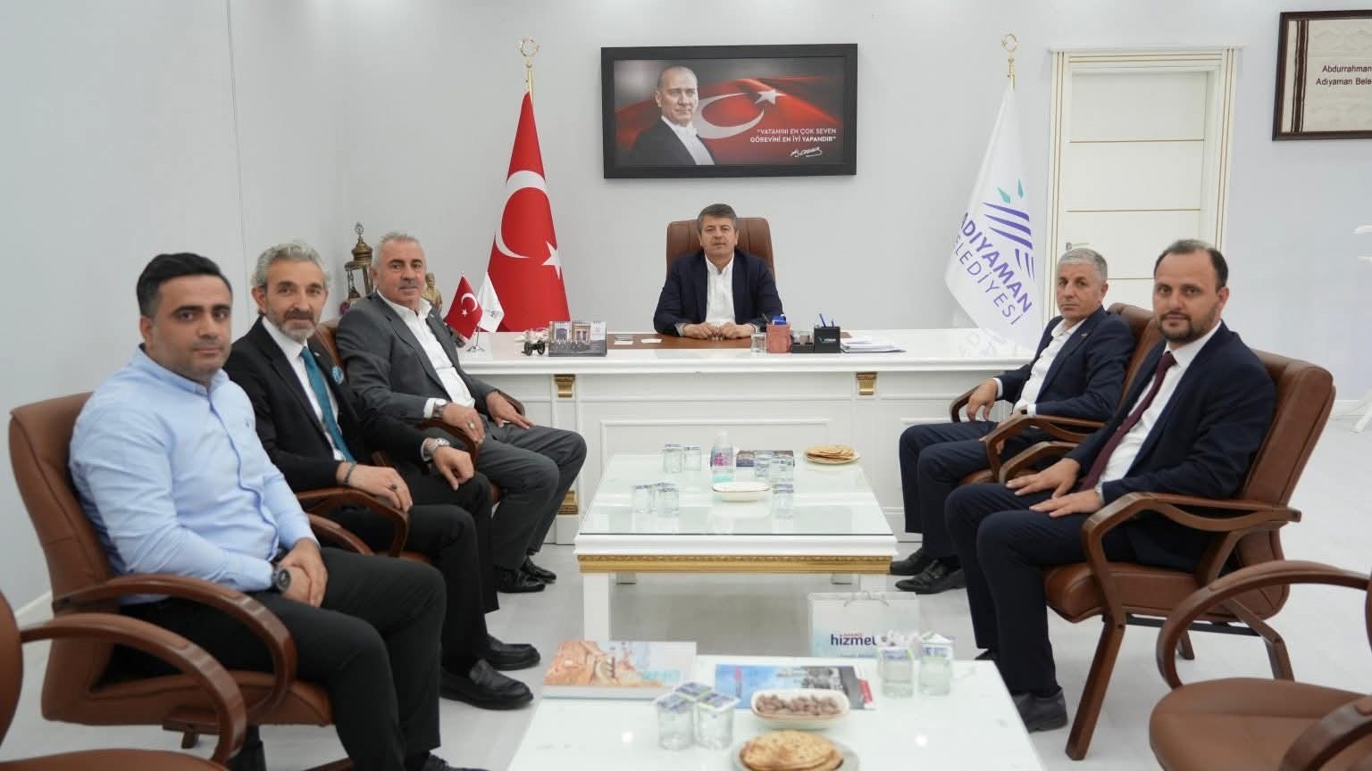 hizmet-is-genel-baskanvekili-ozdemir-den-belediye-iscilerine-birlik-cagrisi