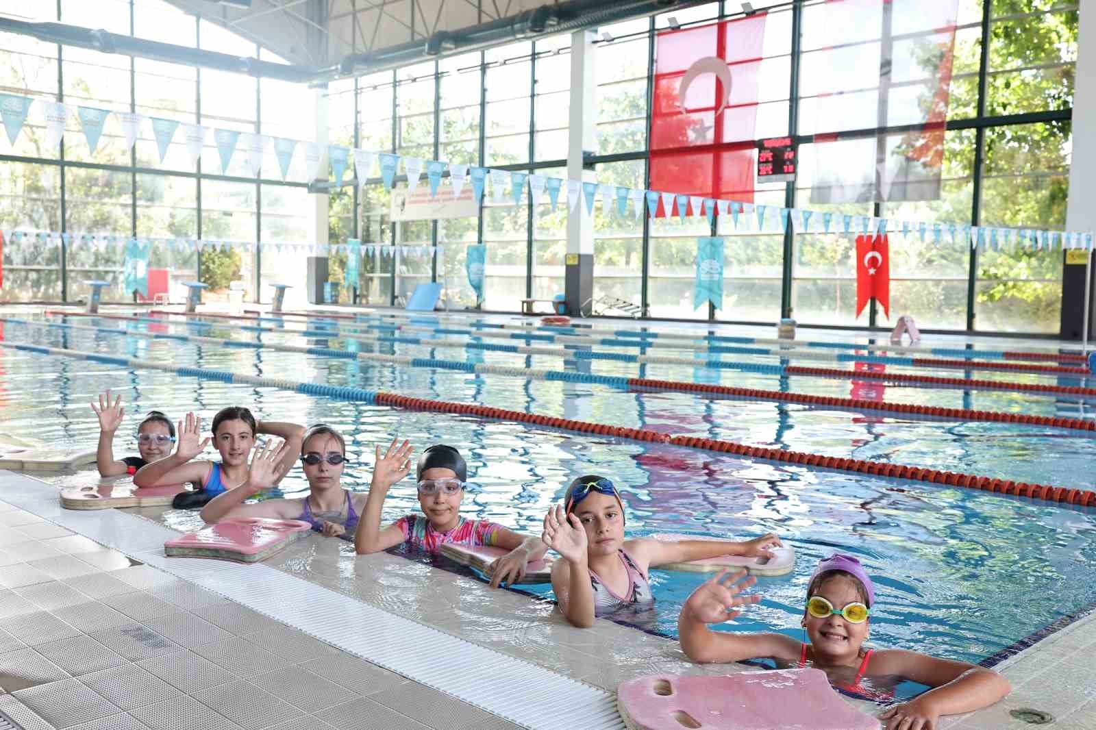 nilufer-de-kirsal-mahallelerdeki-cocuklar-yuzme-ogreniyor