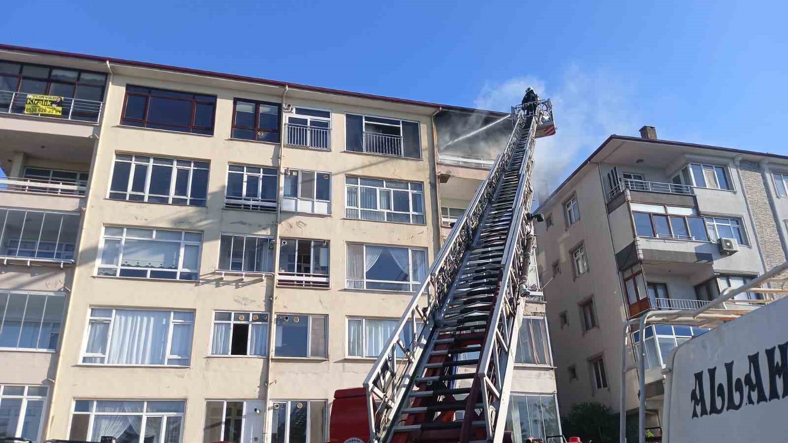 yanginda-mahsur-kalan-kadin-ve-cocuk-kurtarildi