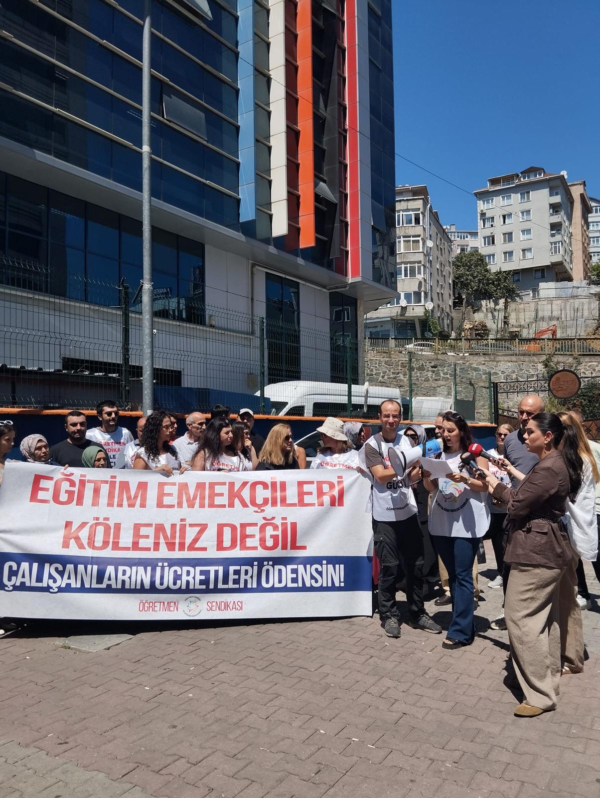 Biltes Koleji Önünde Maaş Protestosu: Çalışanlar Haklarını İstedi