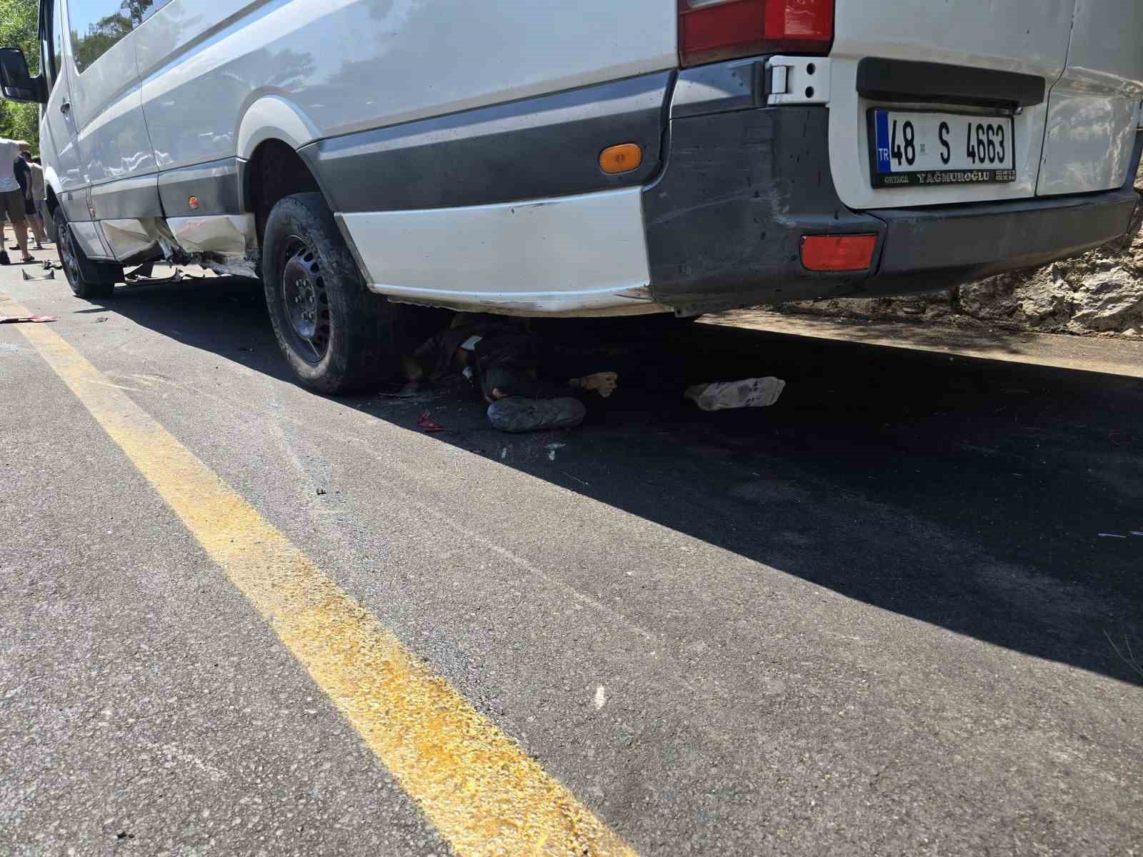 marmaris-icmeler-yolunda-motor-kazasi-1-olu-1-agir-yarali