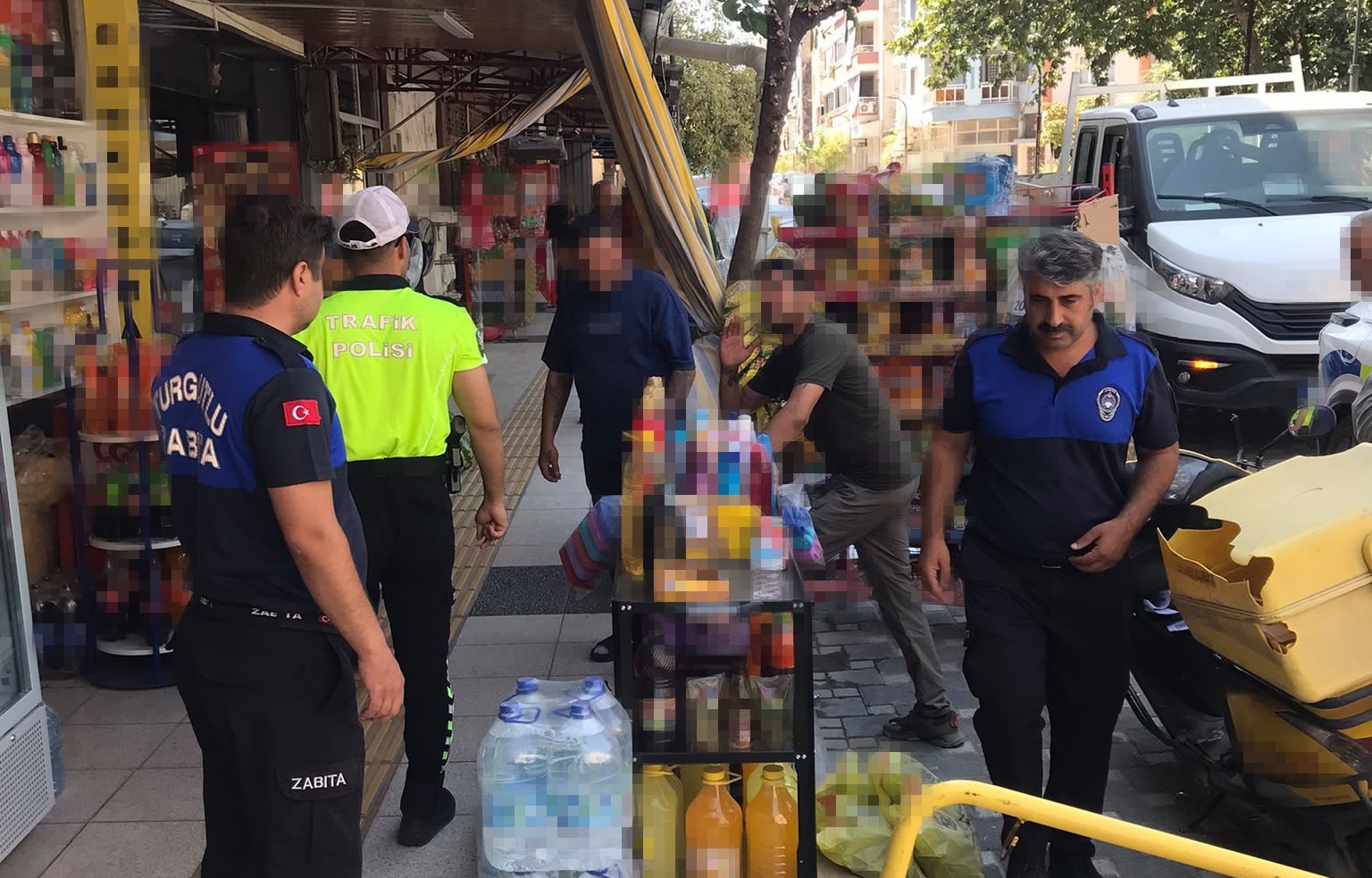 turgutlu-da-kaldirim-isgallerine-gecit-yok