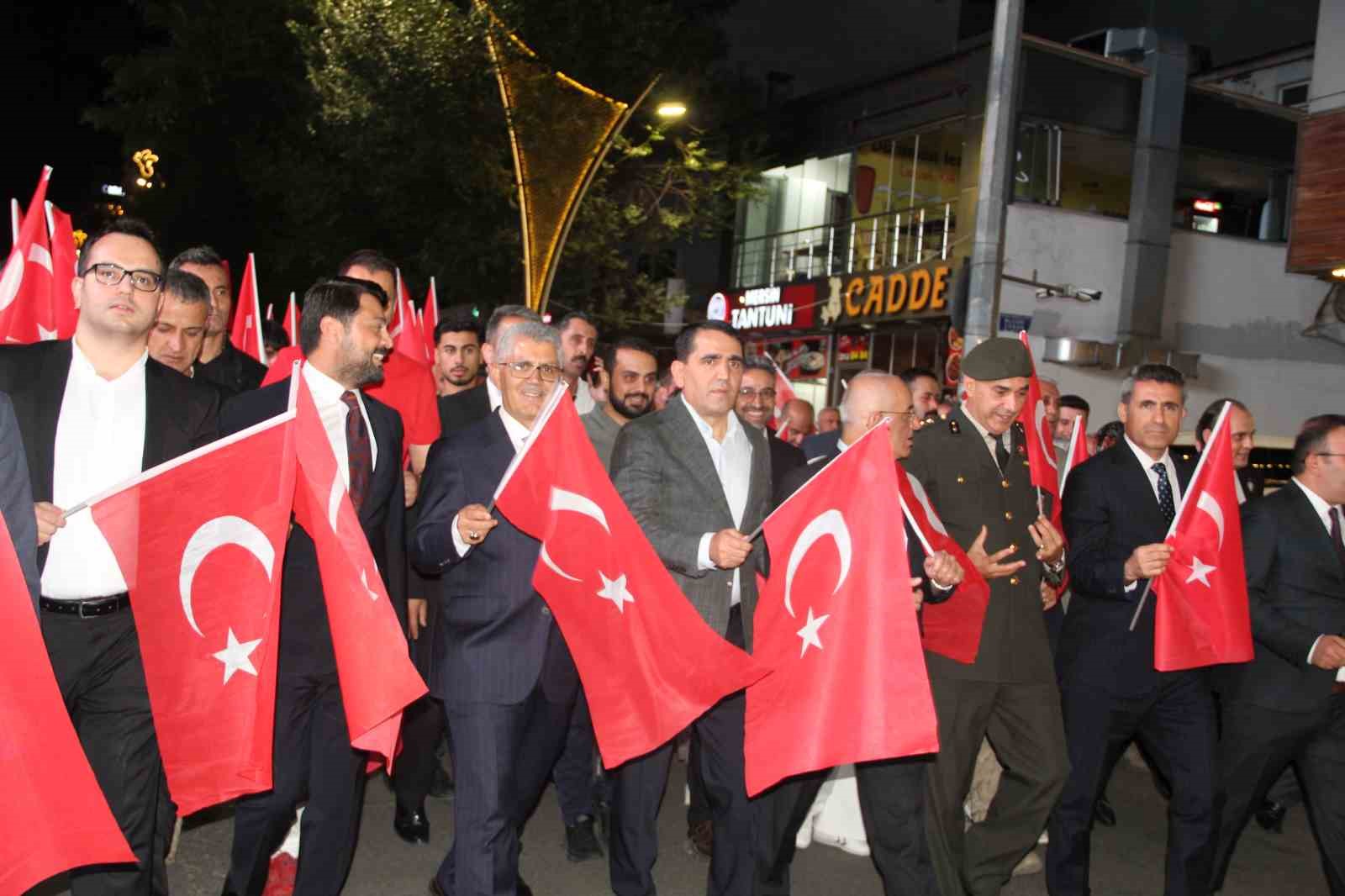 bingol-de-15-temmuz-demokrasi-ve-milli-birlik-gunu-programi