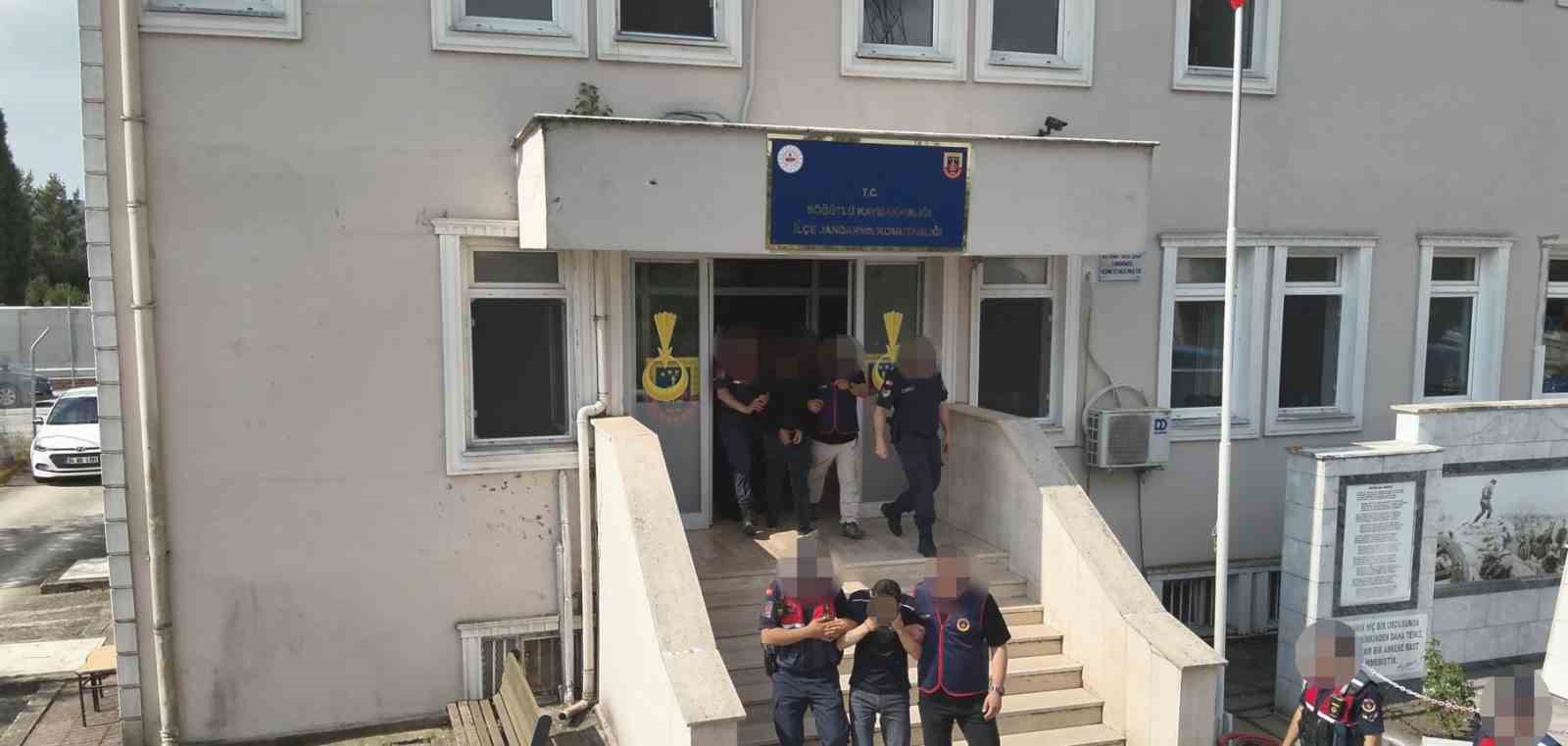 sakarya-merkezli-4-ilde-30-milyonluk-kablo-hirsizligi-operasyonu-7-tutuklama