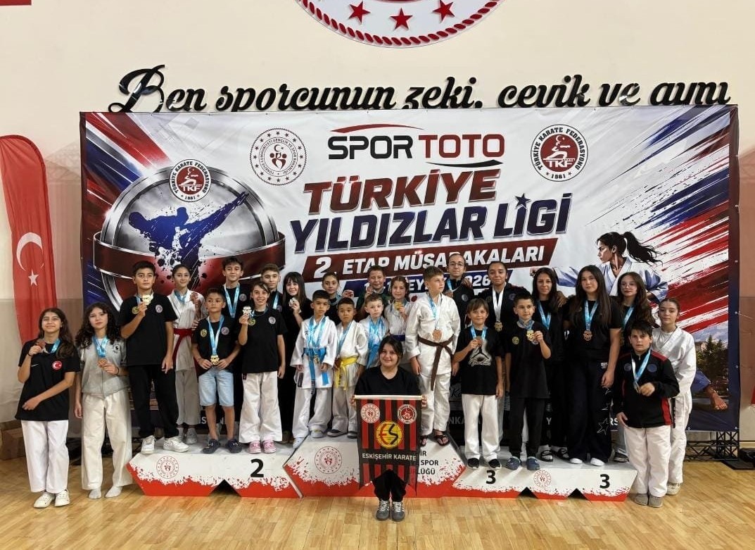 turkiye-spor-toto-yildizlar-ligi-karate-sampiyonasi-eskisehir-de-gerceklestirildi