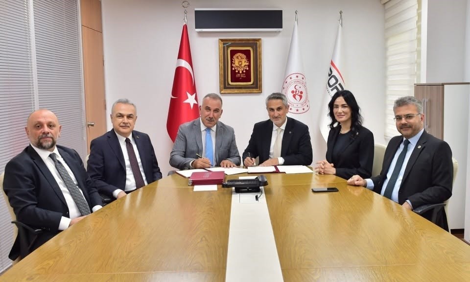 aydin-in-spor-yatirimlari-icin-imzalar-atildi