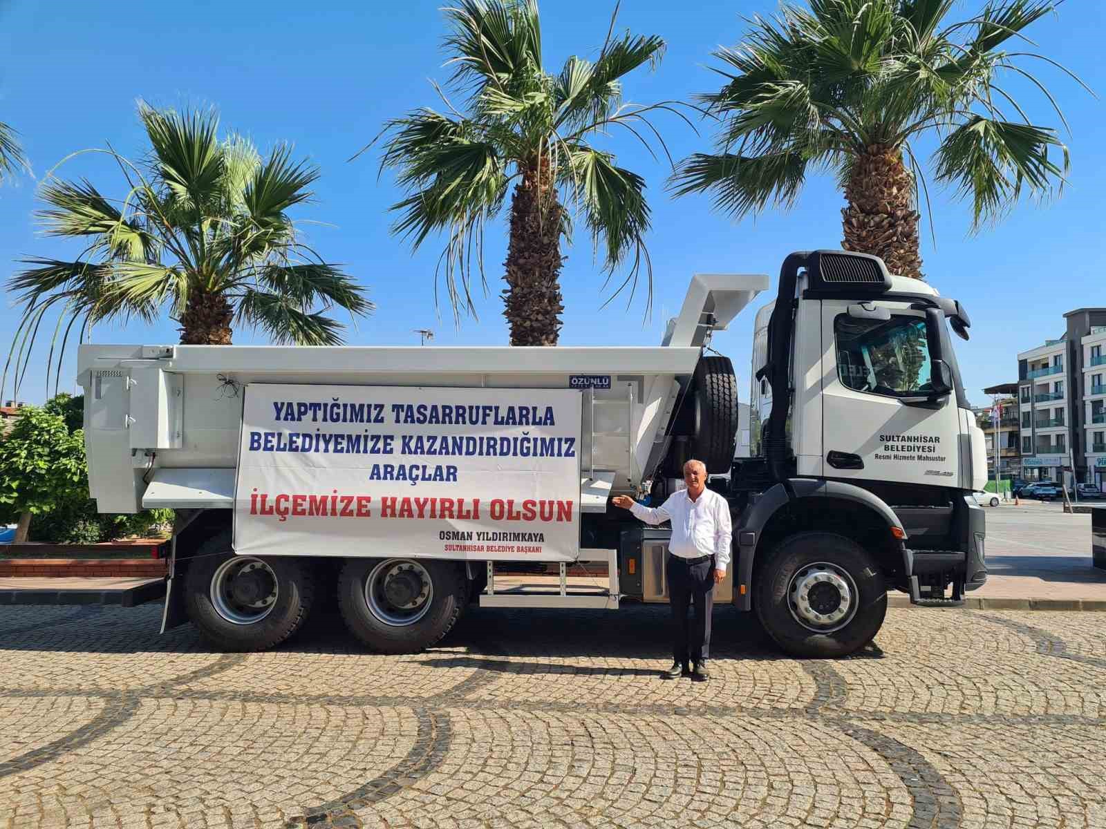 sultanhisar-belediyesi-yeni-hizmet-aracini-filosuna-katti