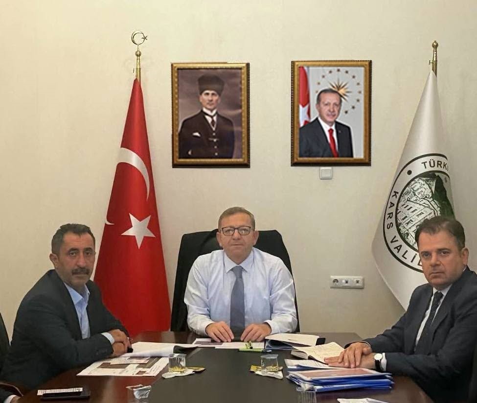 kars-ta-yeni-egitim-ogretim-yili-oncesi-okullar-masaya-yatirildi
