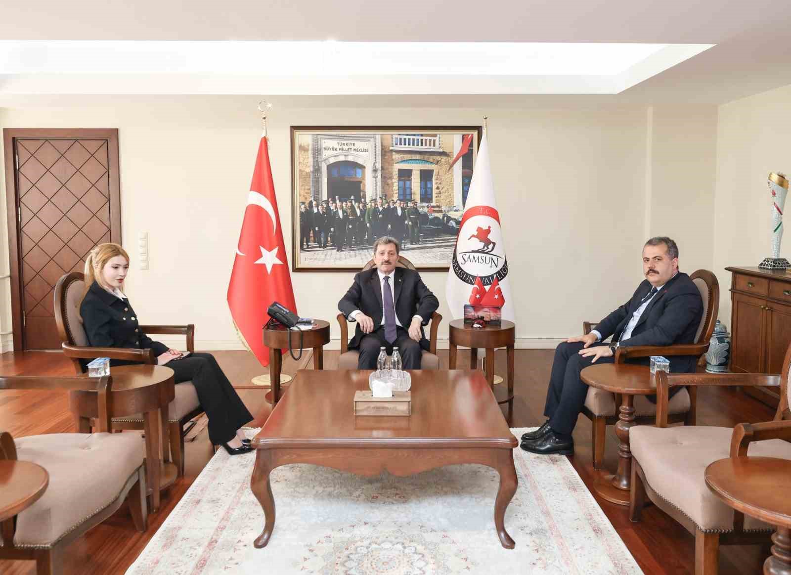 barbie-kaymakam-olarak-taninan-tugce-orhan-samsun-a-veda-etti