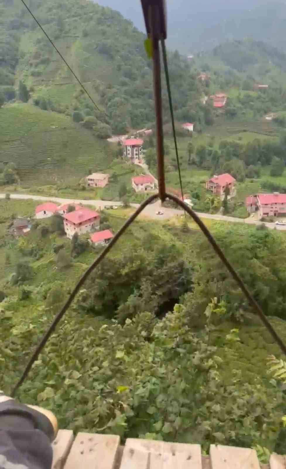 ilkel-teleferikle-heyecanli-yolculuk