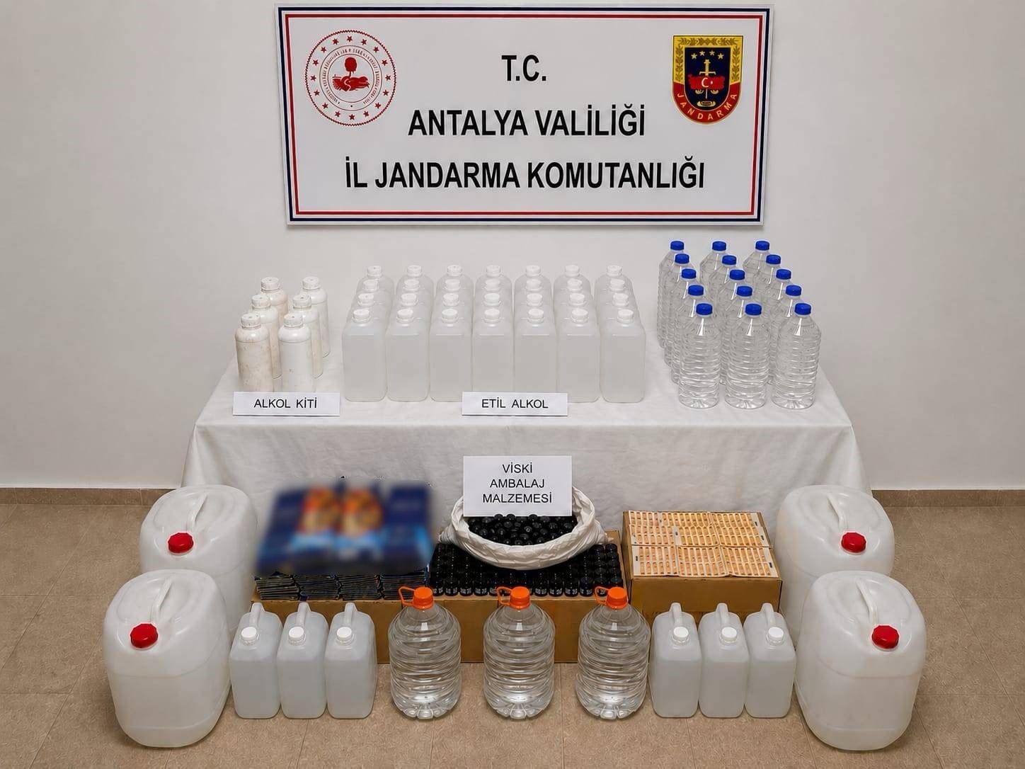 antalya-da-160-litre-etil-alkol-ele-gecirildi