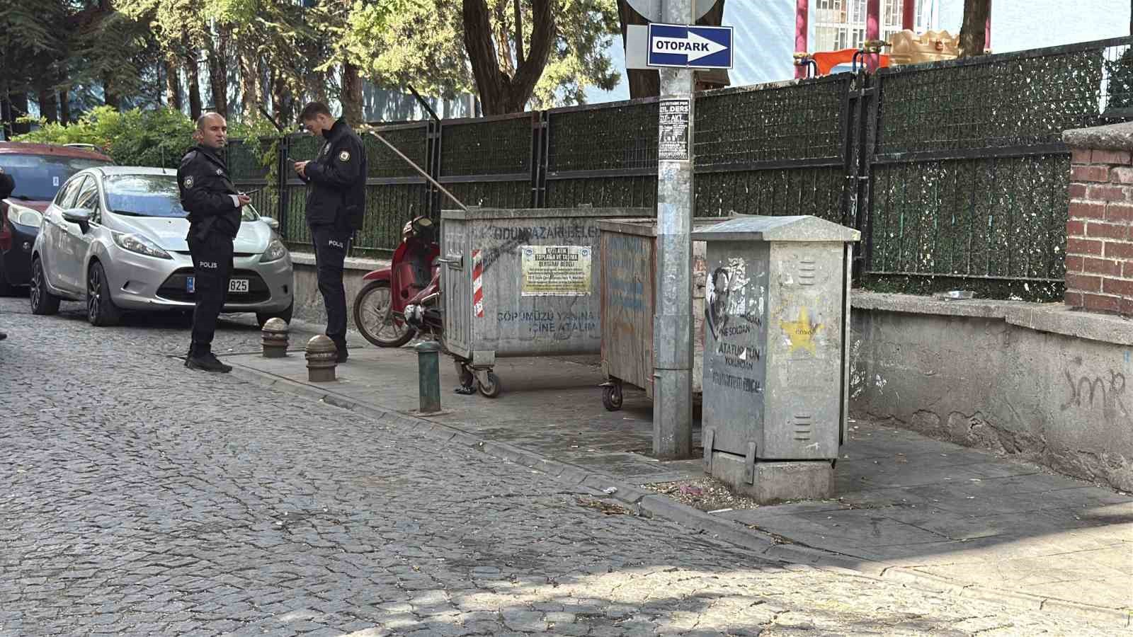 okul-yanindaki-cop-kutusunda-meydana-gelen-patlama-polisi-harekete-gecirdi