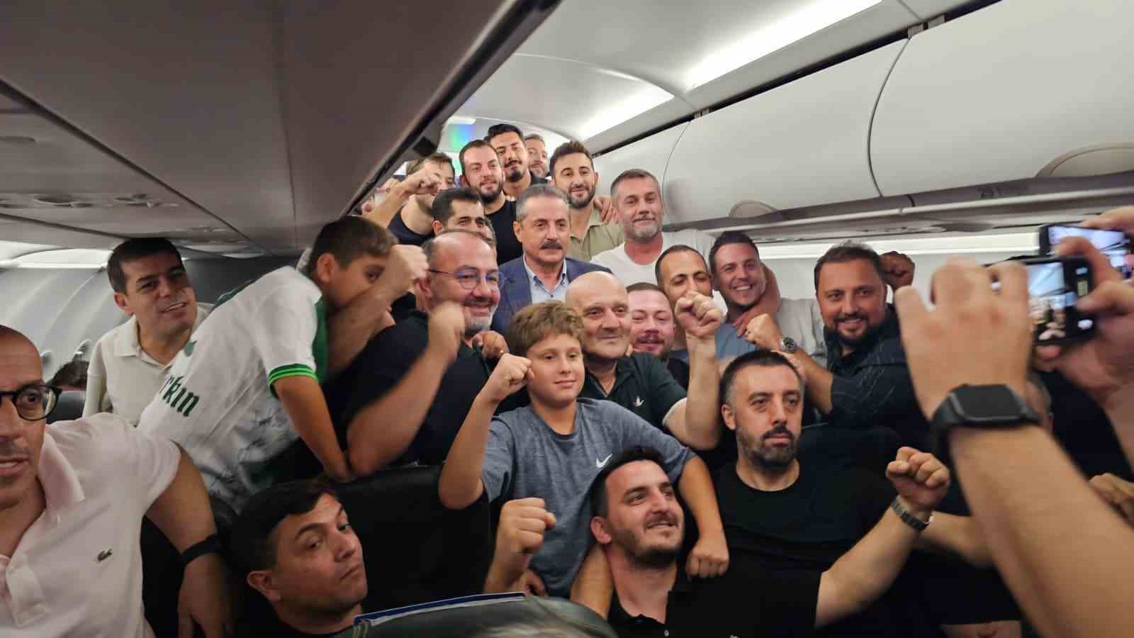 milletvekili-faruk-celik-bu-takim-icin-el-birligi-yapmak-hepimizin-gorevi
