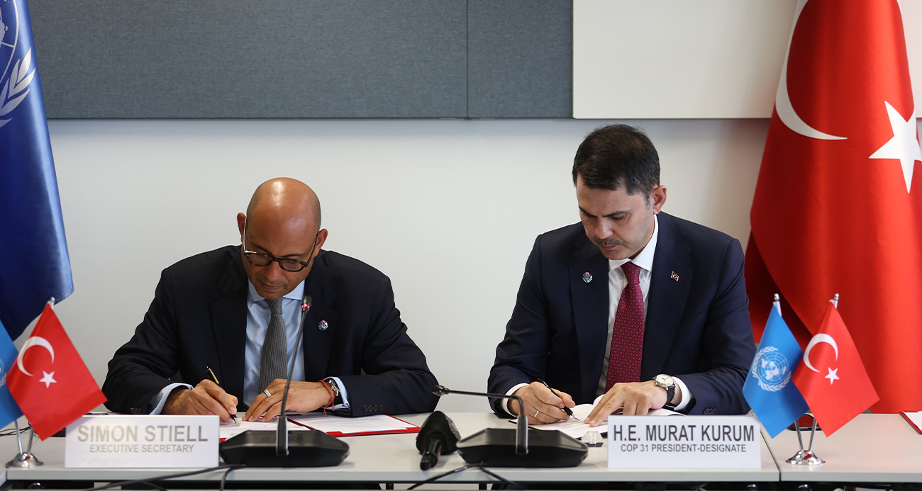 bakan-kurum-bonn-da-cop31-ev-sahibi-ulke-anlasmasi-ni-imzaladi