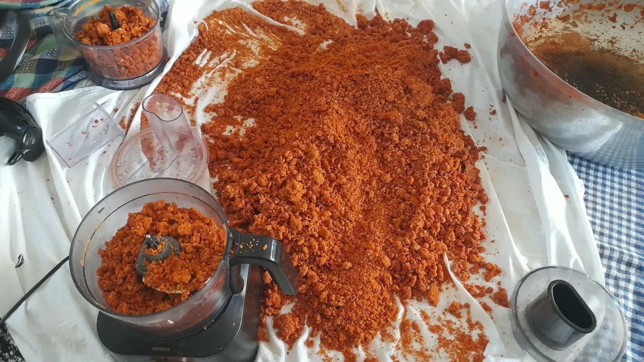 sinop-ta-kadinlarin-tarhana-mesaisi-basladi