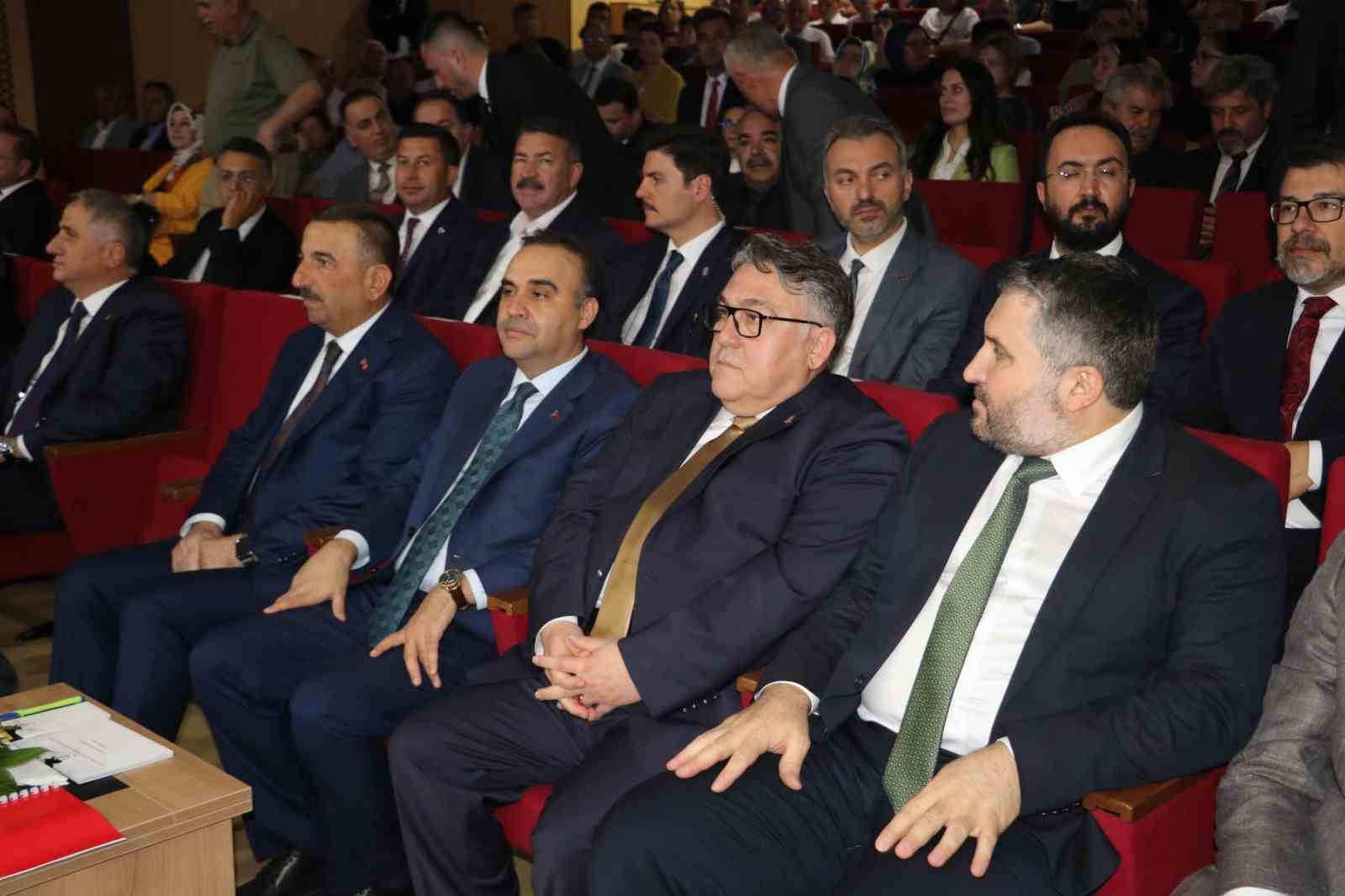 bakan-kacir-nato-zirvesi-nde-turkiye-nin-gucu-bir-kez-daha-goruldu