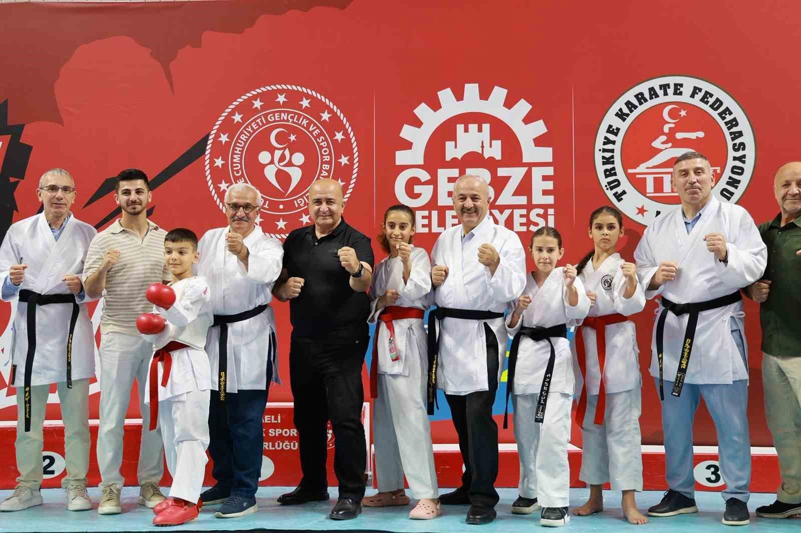 farkli-ulkelerden-sporcular-uluslararasi-gebze-grand-prix-de-bulustu