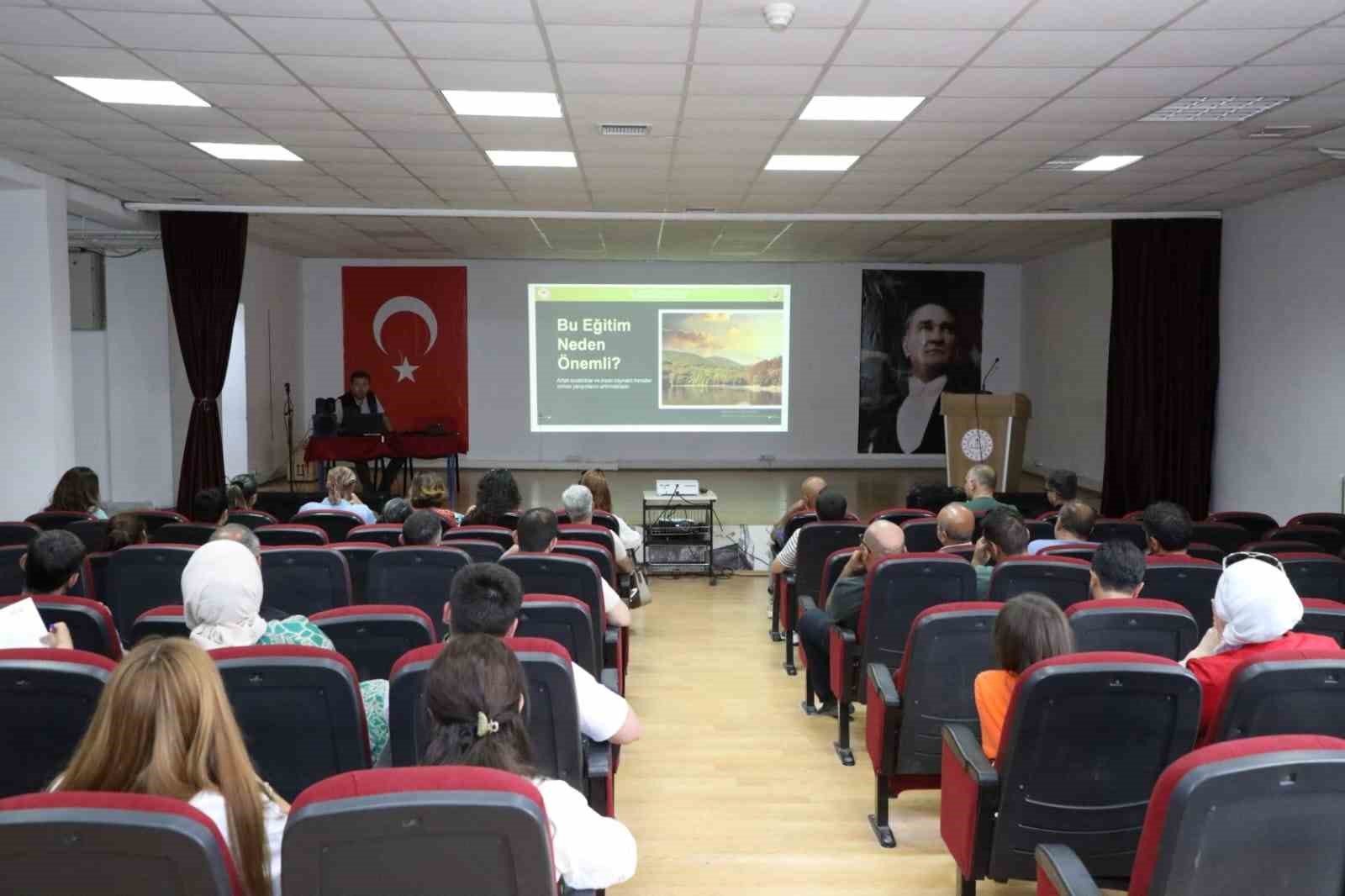 tunceli-de-ogretmenlere-ve-meb-akub-ekiplerine-orman-yanginlari-egitimi