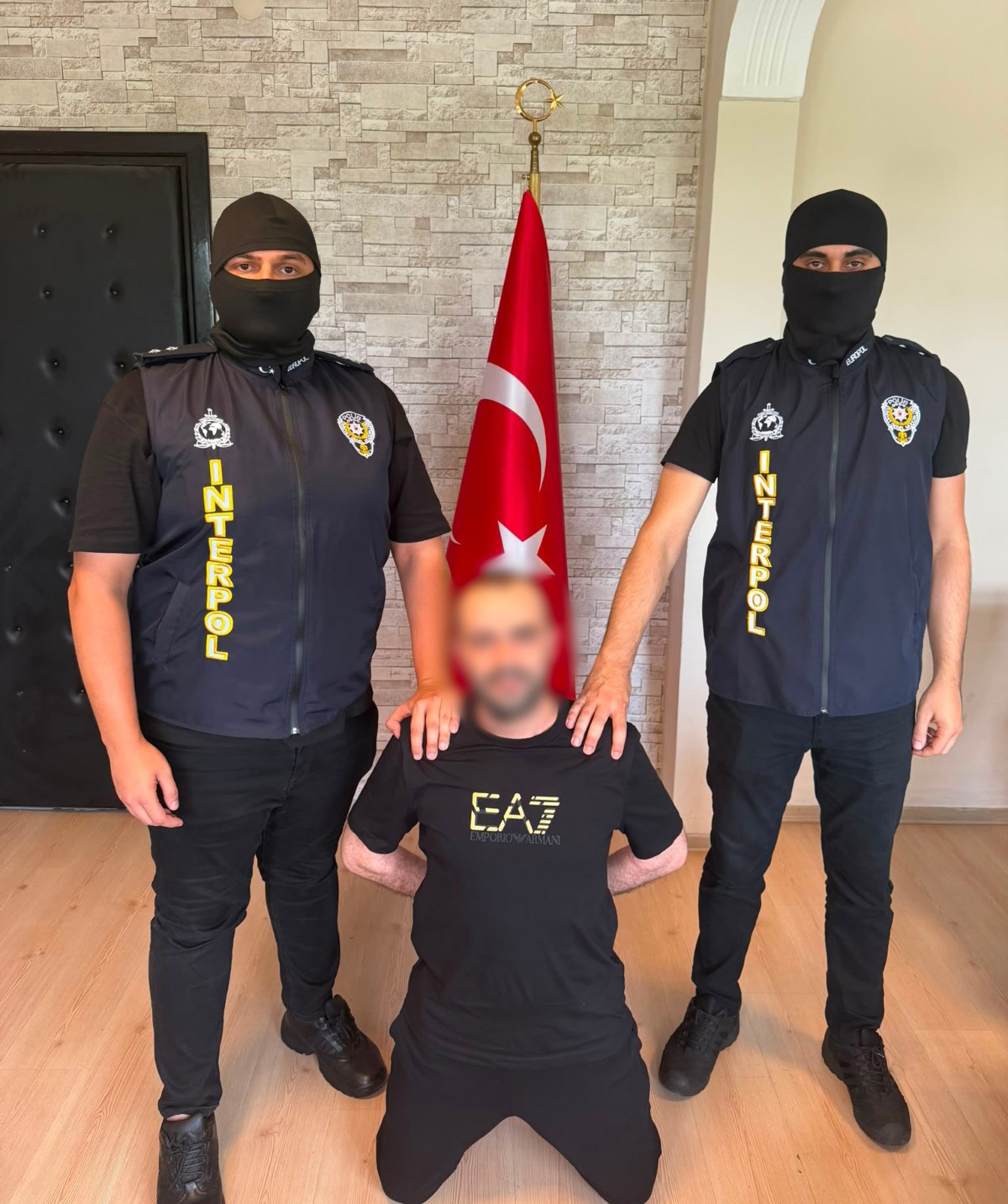 gurcistan-2-organize-suc-orgutu-elebasini-turkiye-ye-iade-etti