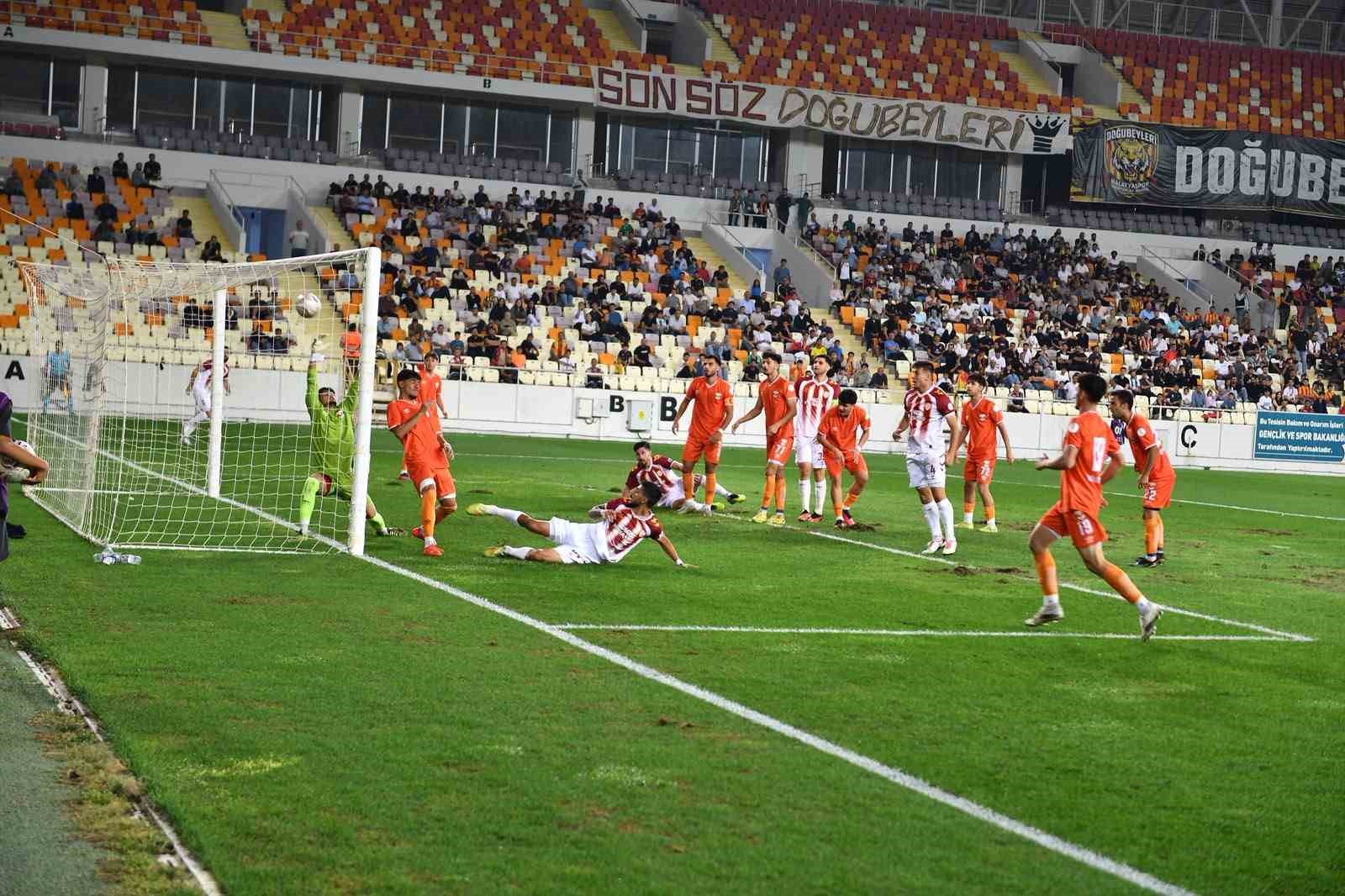 malatya-yesilyurt-spor-adanaspor-u-8-0-maglup-etti