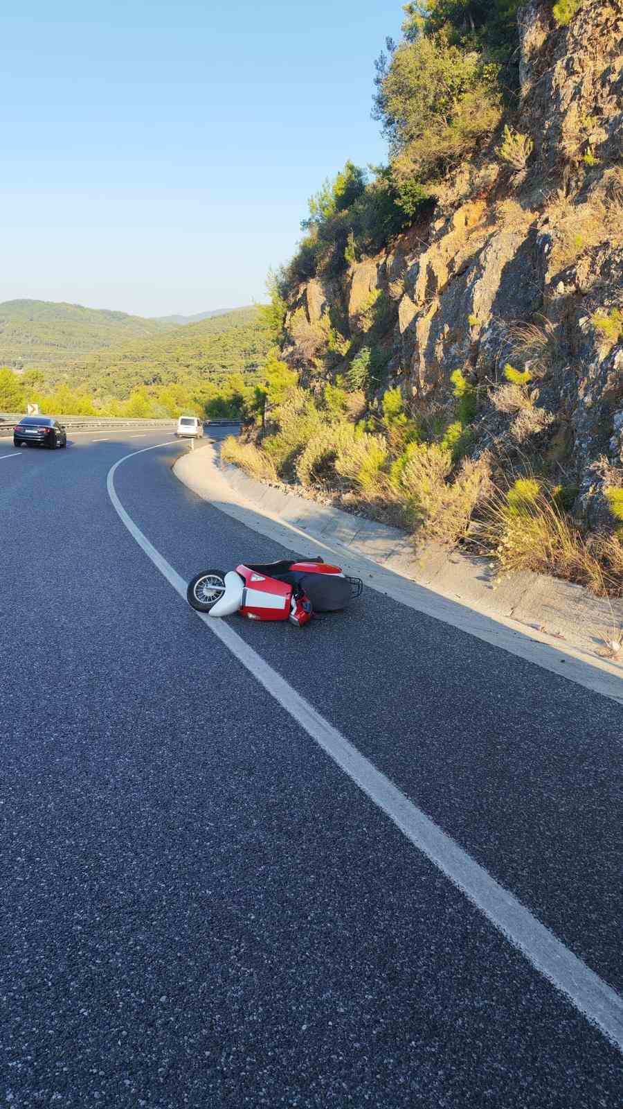 marmaris-yolunda-motosiklet-kazasi-1-olu