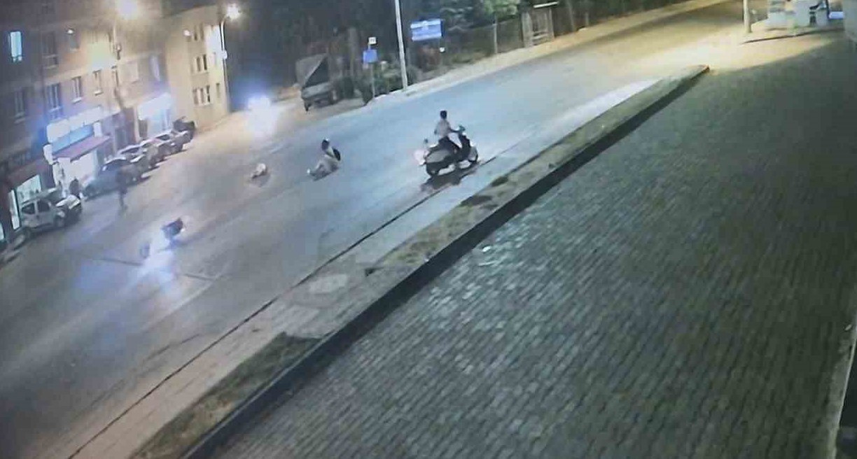 motosikletin-carptigi-16-yasindaki-kiz-yogun-bakimda-acili-baba-yola-cozum-bekliyor
