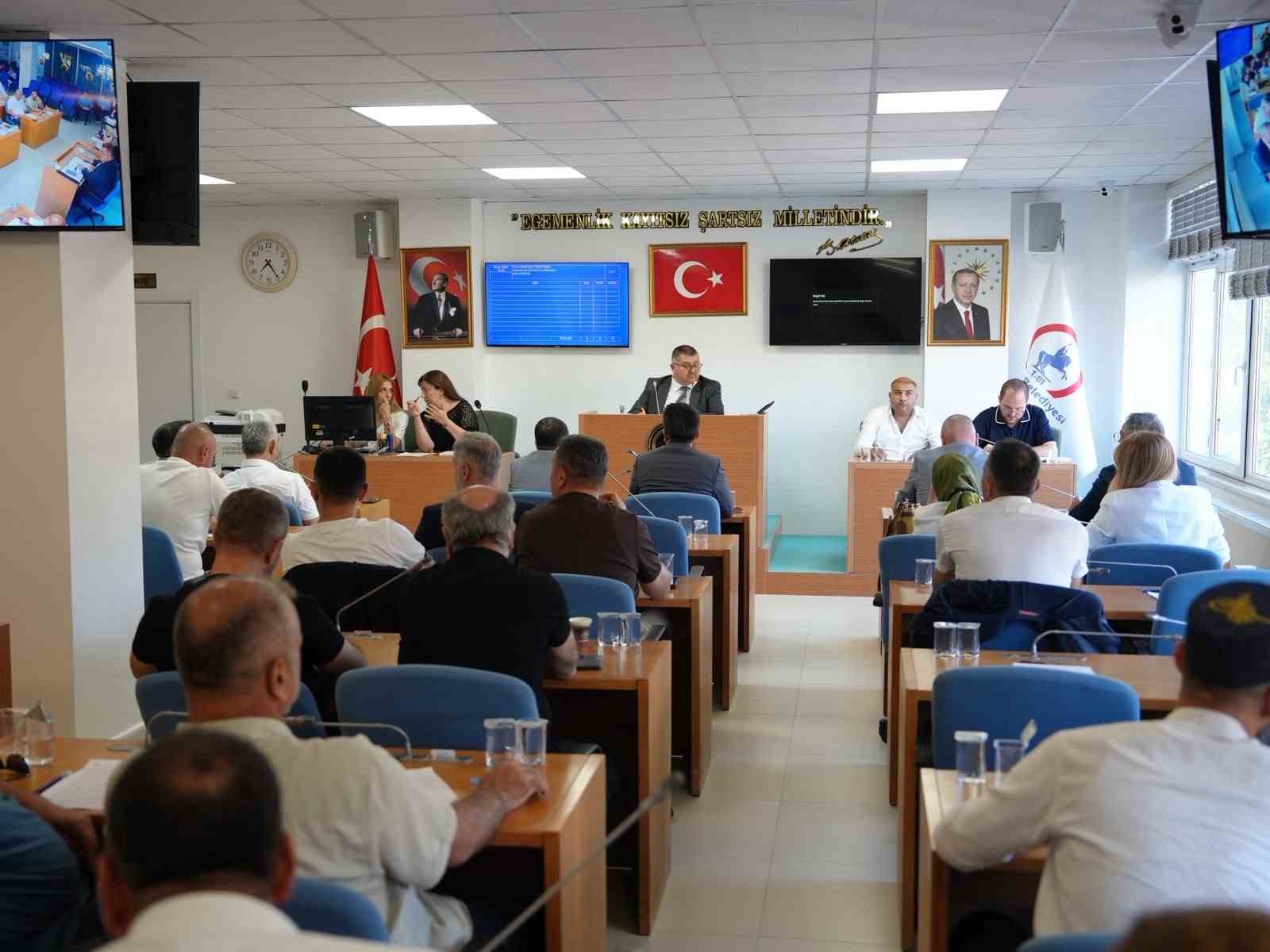 meclis-37-gundem-maddesini-komisyonlara-havale-etti