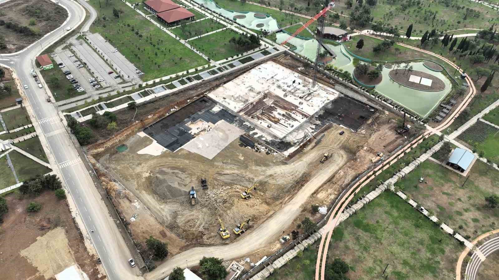 gebze-millet-bahcesi-camii-nde-temel-ve-betonarme-mesaisi