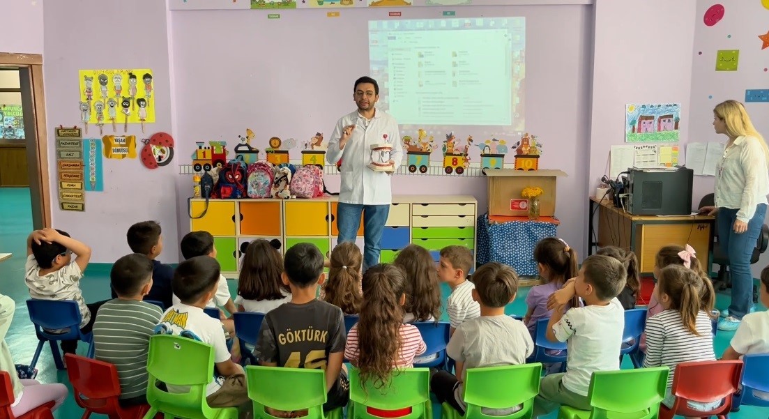 hozat-ta-miniklere-saglik-egitimi-verildi